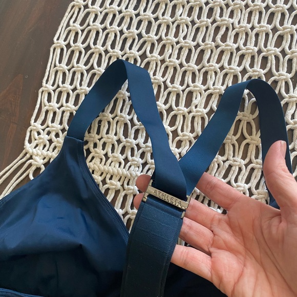 Athleta Pyramid adjustable racerback sports bra - Picture 4 of 7